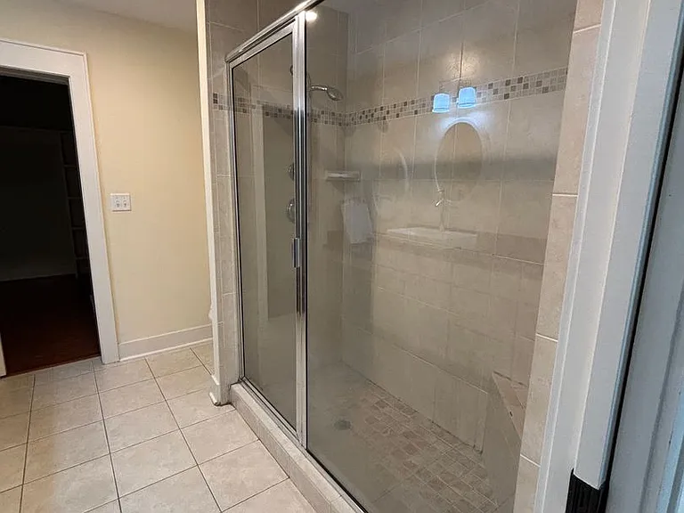 219 Oyster Point Dr — Photo 11