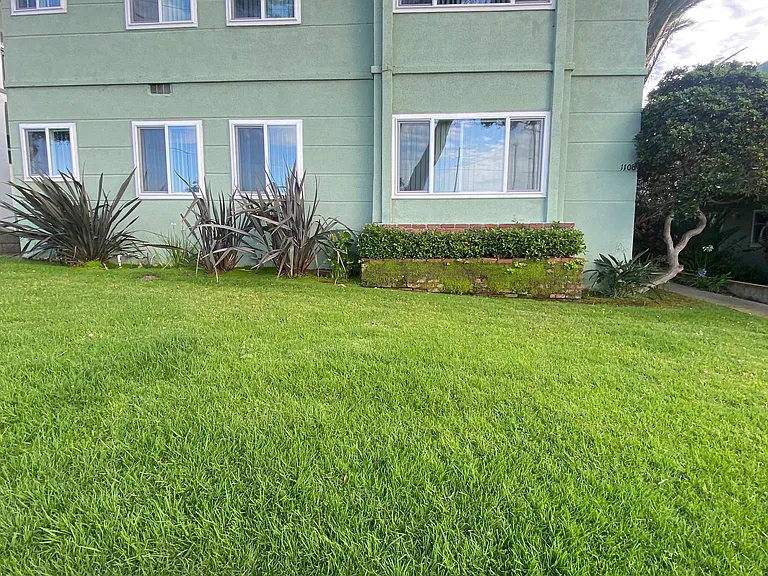 1108 E Imperial Ave #B — Photo 19