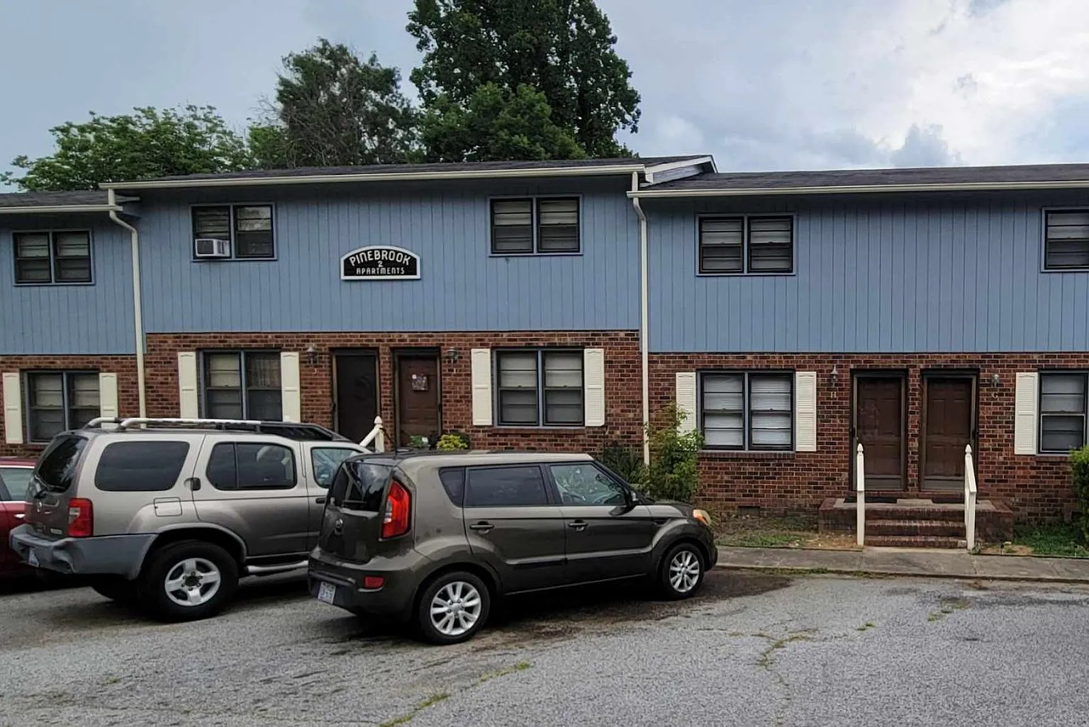 2 bed, 1.5 bath, $800 — Photo 1