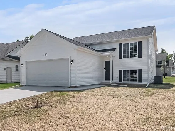 172 Woodland Way, Manchester, MI 48158