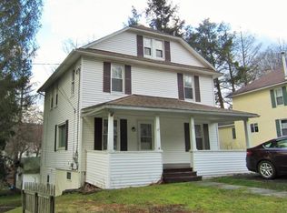 38 Oak St, Nicholson, PA 18446