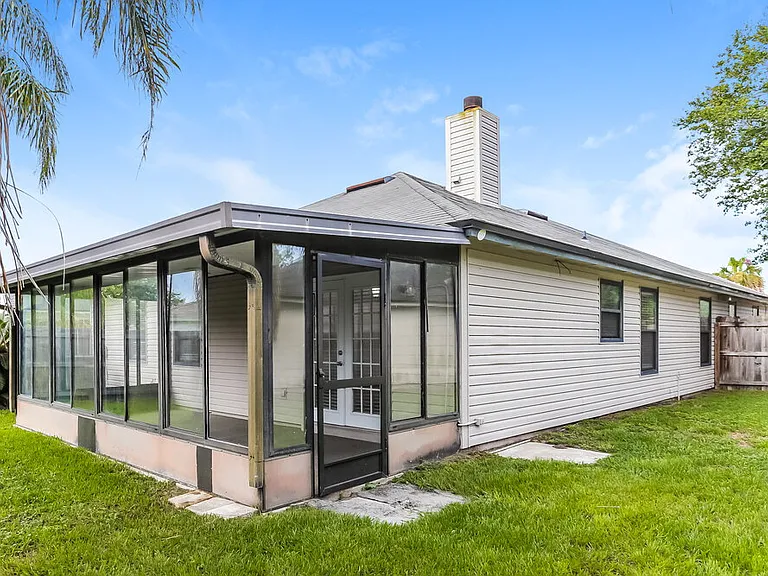 248 Carriann Cove Trl W — Photo 16