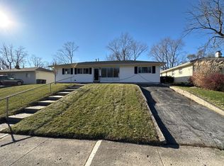 5303 Riviera Dr, Fort Wayne, IN 46825