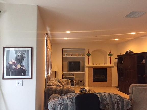 2nd image of 3228 Beretania Way