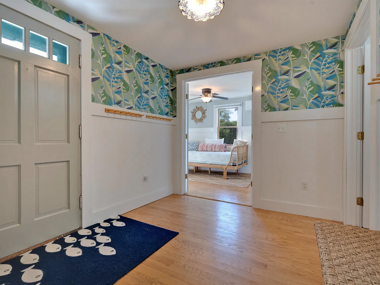 4 bed, 2.5 bath, 2240 sqft, $3,625 — Photo 3