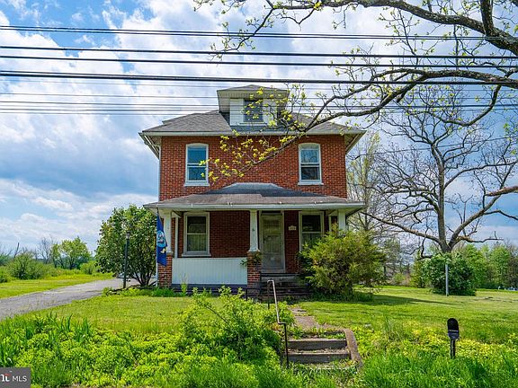 2nd image of 1470 S Old Bethlehem Pike