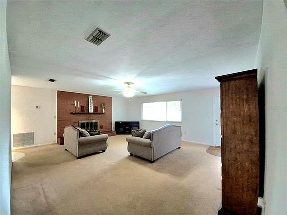 3rd image of 25632 SW 19th Ave