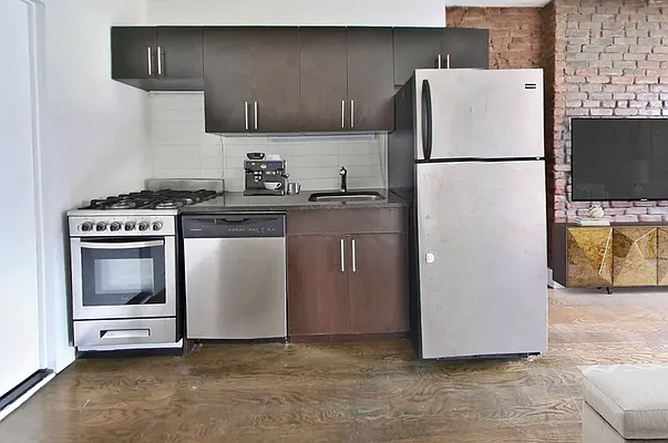 Rented by Platinum Properties | media 3