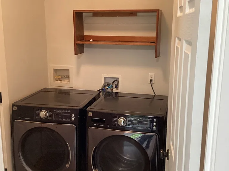 330 SW Newton Dr — Photo 9