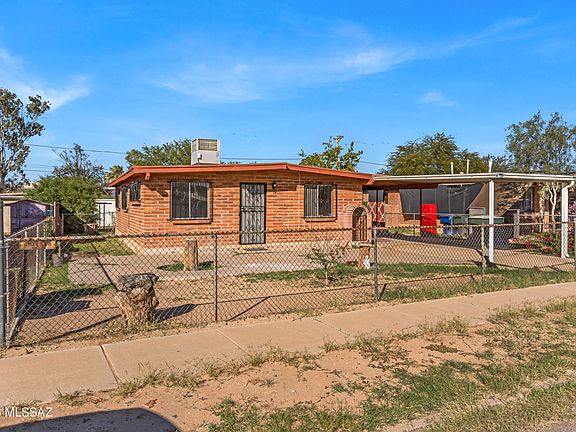 2nd image of 632 W Calle Garcia