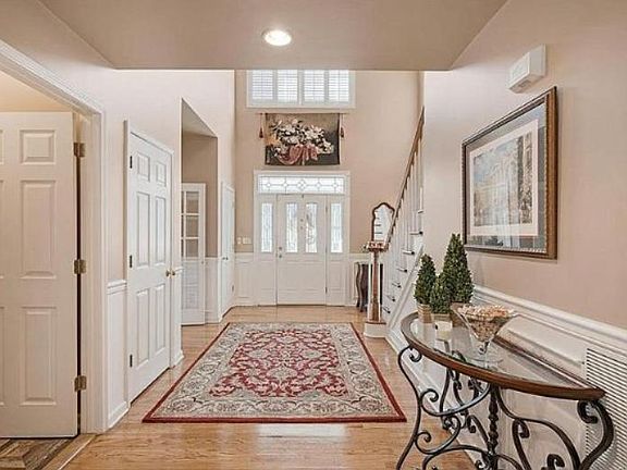 2nd image of 14 Colonial Dr