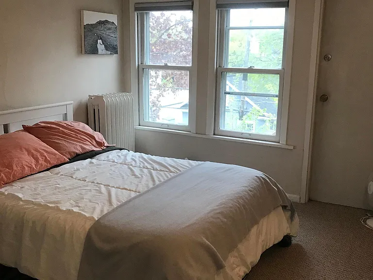 1688 Dayton Ave — Photo 7