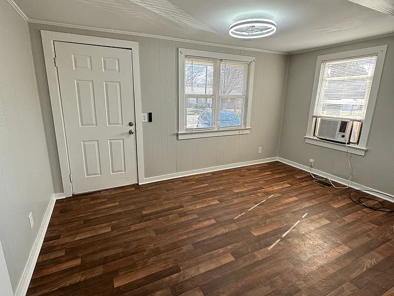 106 Holland St — Photo 10