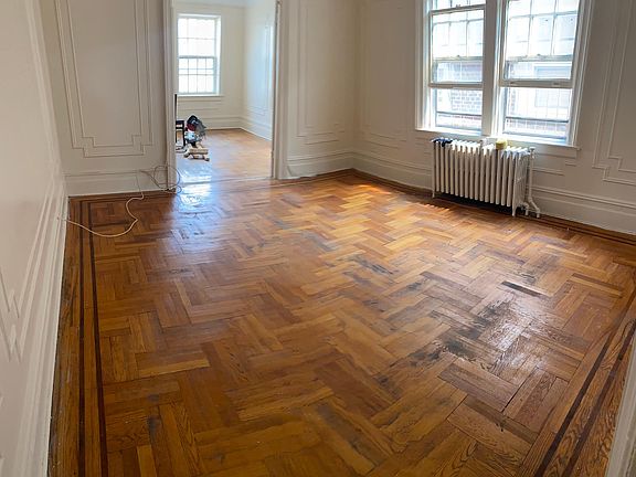5th image of 2523 Wallace Ave APT 3