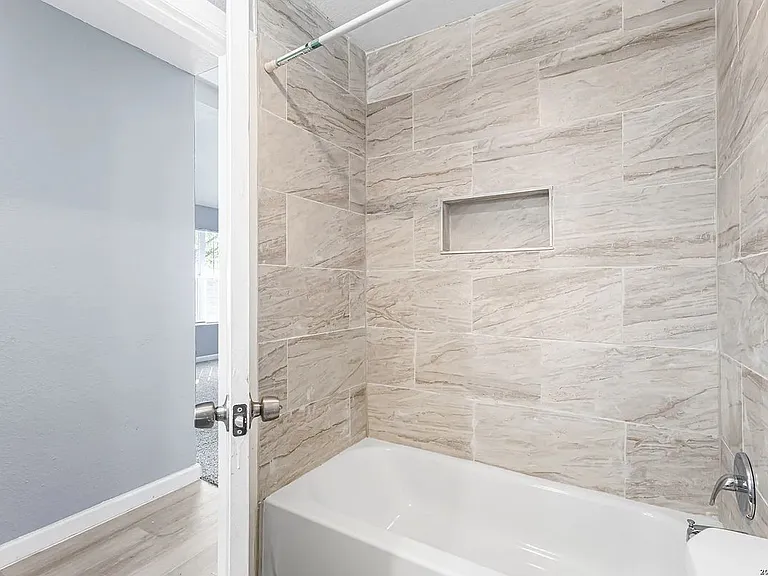 5122 Binz Engleman Rd — Photo 11