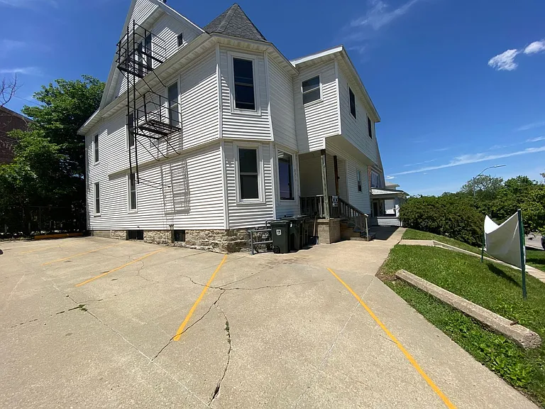 2311 Olive Street — Photo 17