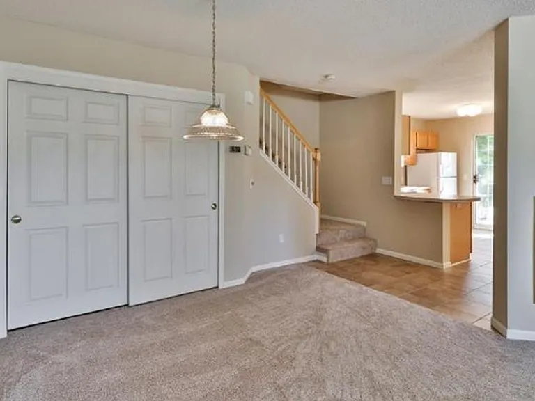 4202 Meghan Ln — Photo 4