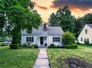 77 Beverly Rd, West Hartford, CT 06119
