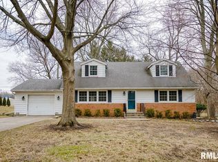 4610 N Lyndale Ter, Peoria, IL 61614