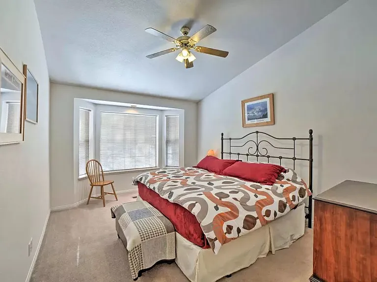 89 Redwood Dr — Photo 15