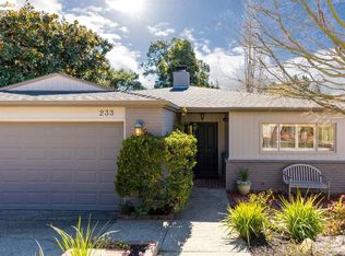 233 Saint James Dr, Piedmont, CA