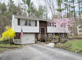 10 Forest Dr, Bedford, NH 03110