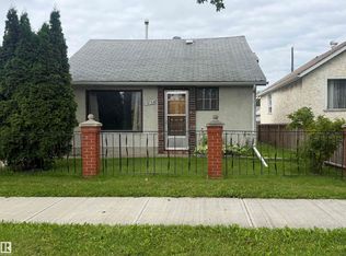 12134 96th St NW, Edmonton, AB T5G1W1