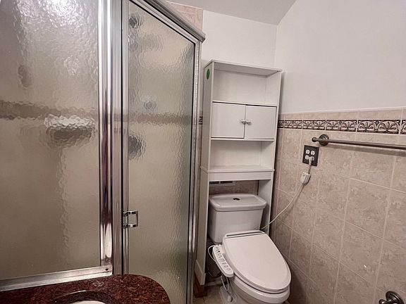 3rd image of 297 Poultney St #3