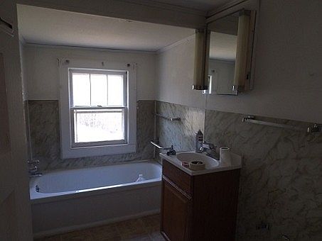 3rd image of 223 Keller Ave