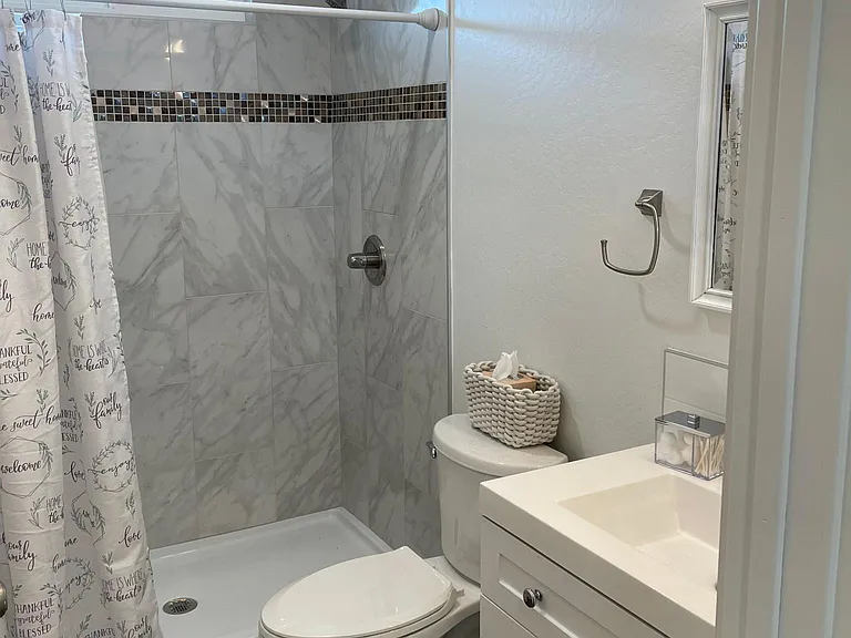 8401 E Yavapai Rd #C — Photo 2