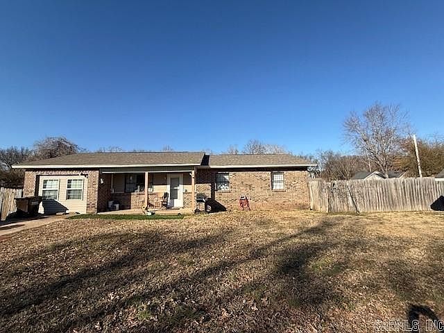 1st image of 613 Valley Dr