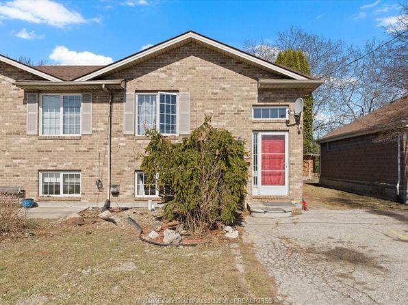 8080 Menard St, Windsor, ON N8S 4T5
