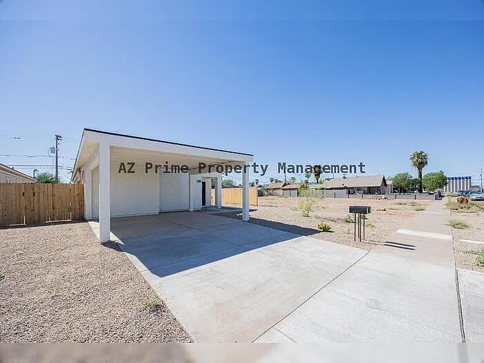 1519 W McKinley St — Photo 3