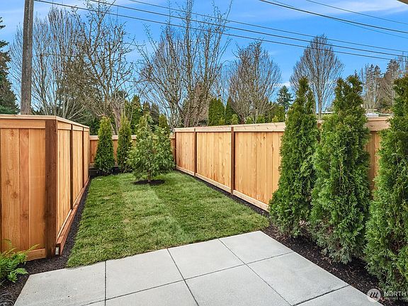 3rd image of 5028 35th Avenue NE #B