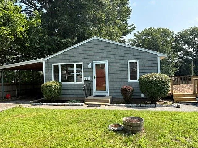 20 Colonial Rd