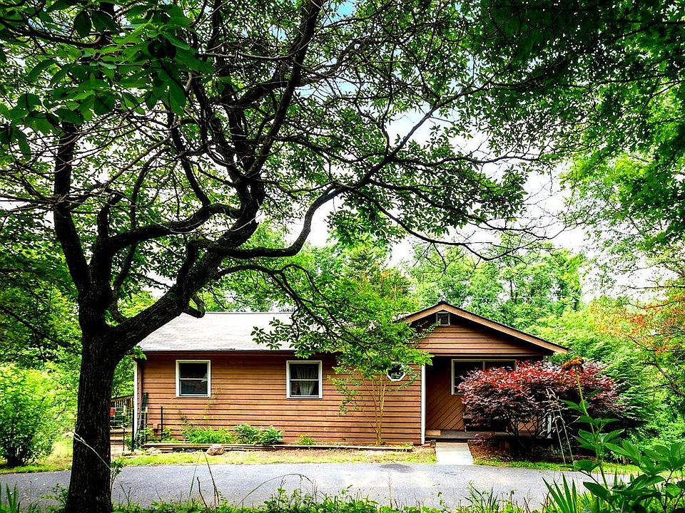 1st image of 353 King David Dr