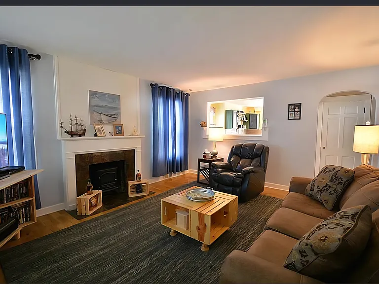 1014 Bulen Ave — Photo 5