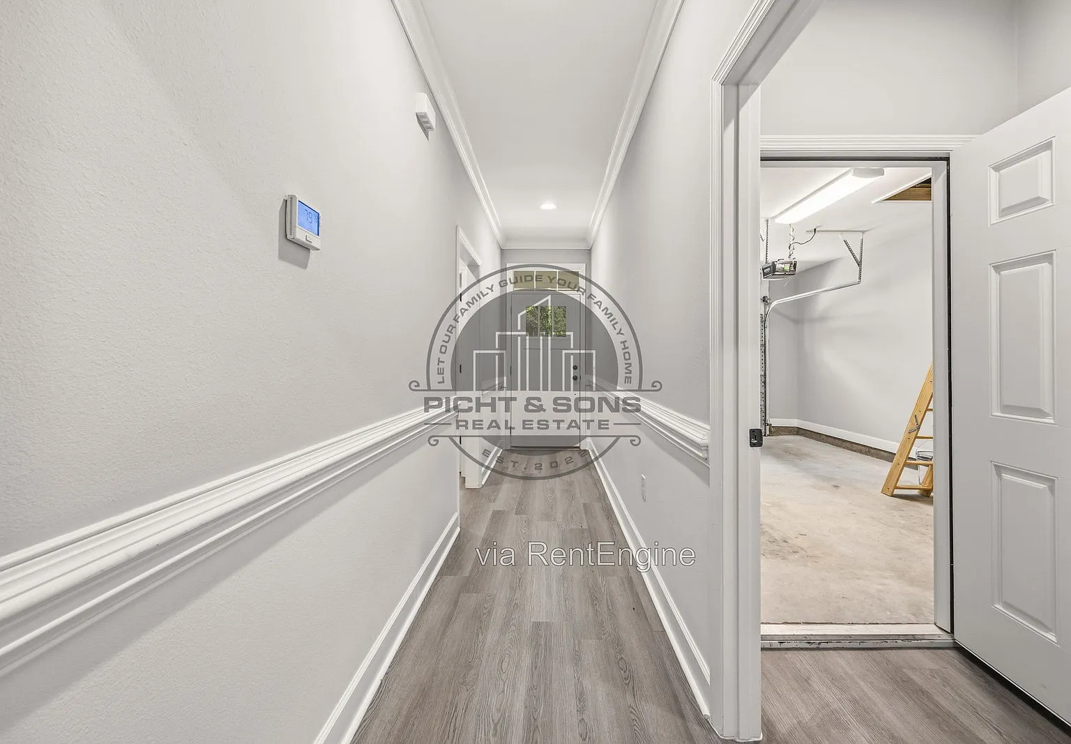 3 bed, 2.0 bath, $2,000 — Photo 2