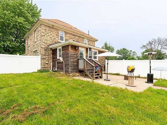 3rd image of 508 Evergreen Street