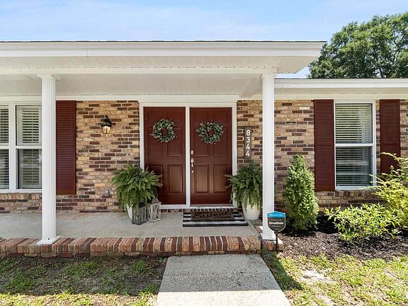 4th image of 8344 Lyric Dr