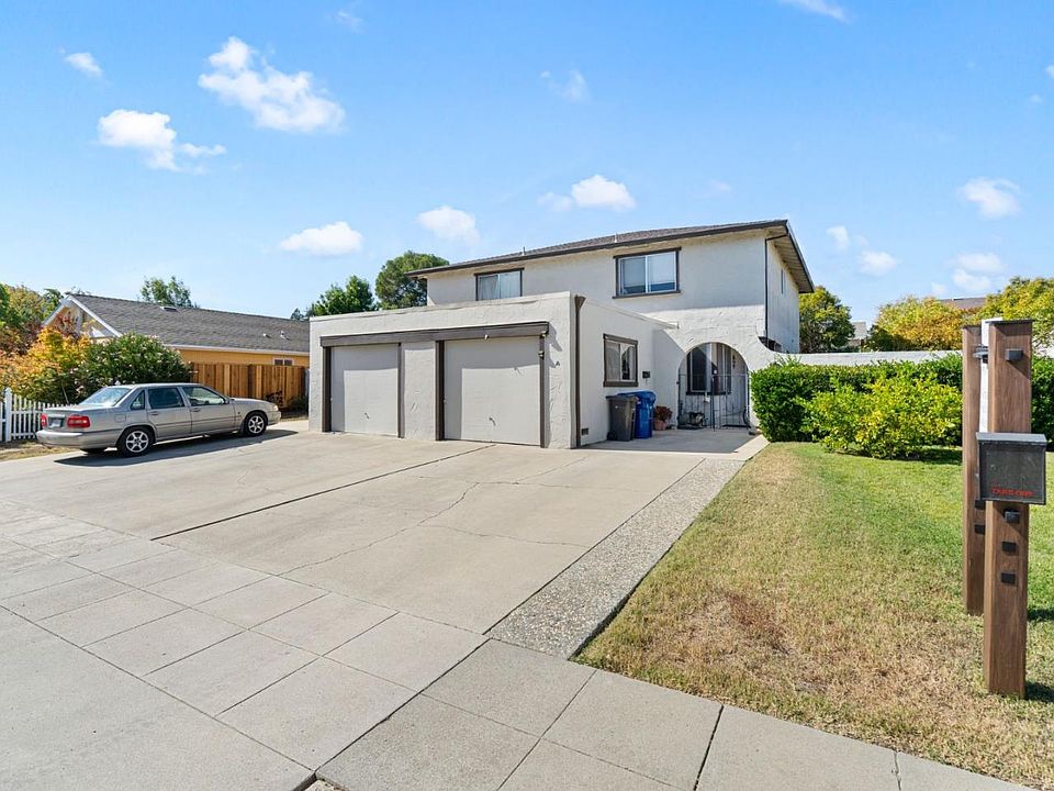 1st image of 144 Belwood Ct