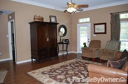 4th image of 220 Sunflower Dr