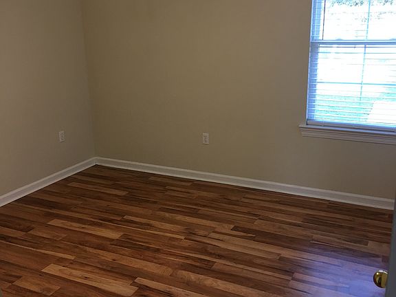 2nd image of 14460 Lake Crossing Dr