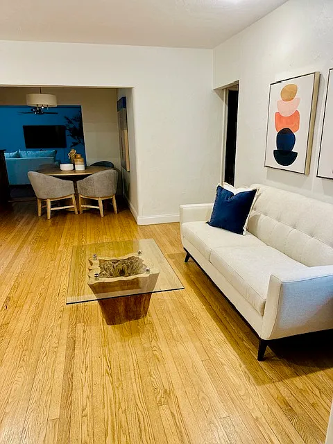 3 bed, 1633 sqft, $5,500 — Photo 2