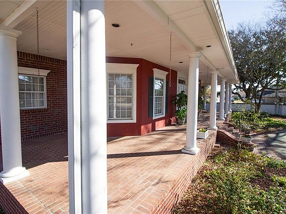 4th image of 1 Muirfield Dr