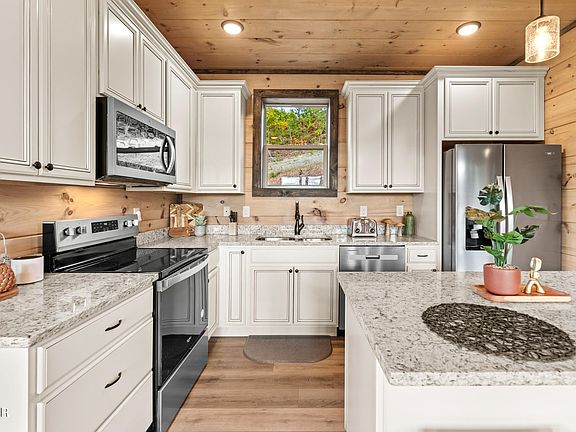 5th image of 2129 Rabbit Point Way