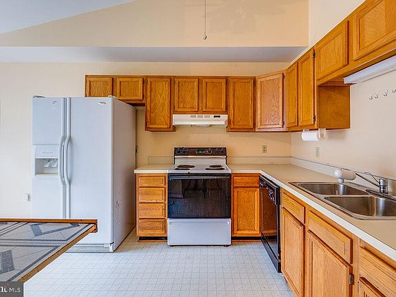 5th image of 11298 Dolly Ct