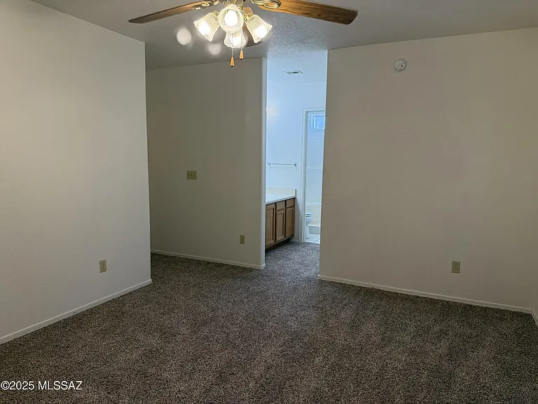 2946 W Ring Tail Dr — Photo 17