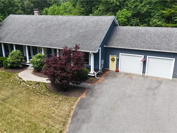 17 Blackwells Lndg, Brooklyn, CT 06234