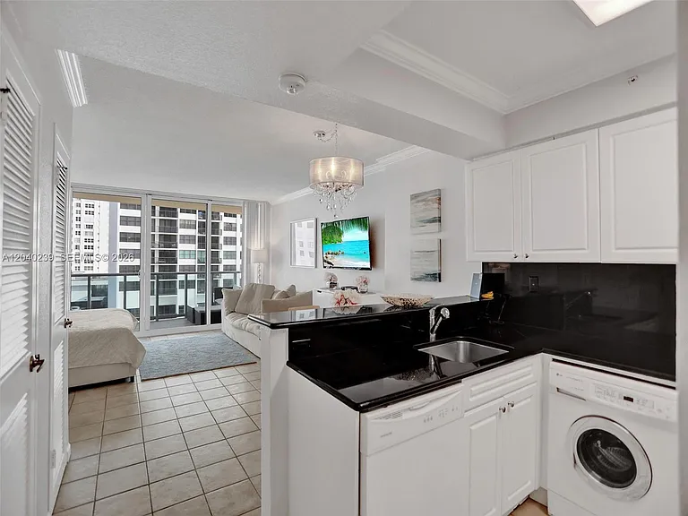 2501 S Ocean Dr #605 — Photo 11